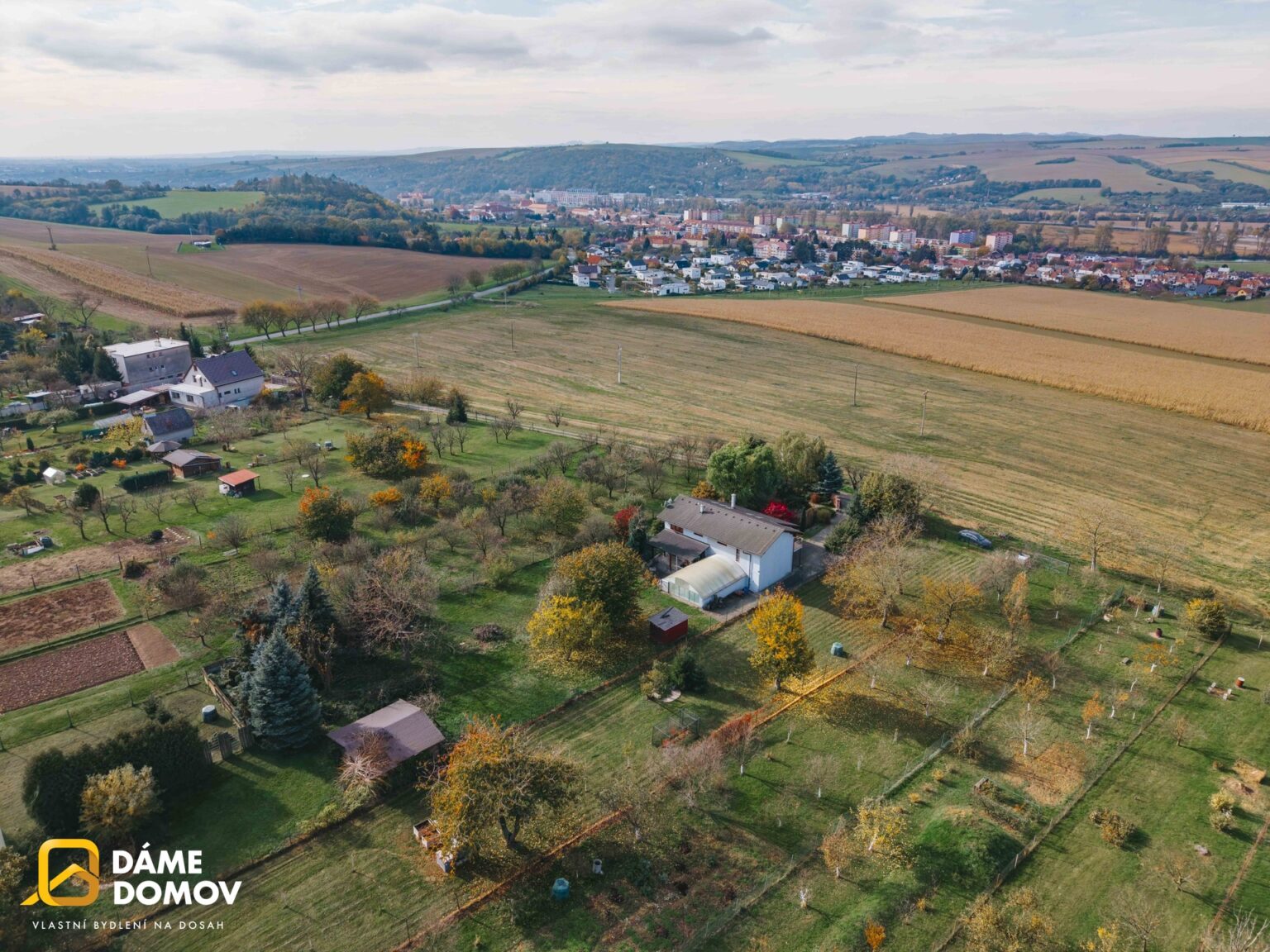 1920x1920wm2410241258-5cb52-prodej-rodinneho-domu-350-m2-s-bazenem-biotopem-a-velkou-zahradou-pohorelice-06-41087034a4-1605175327