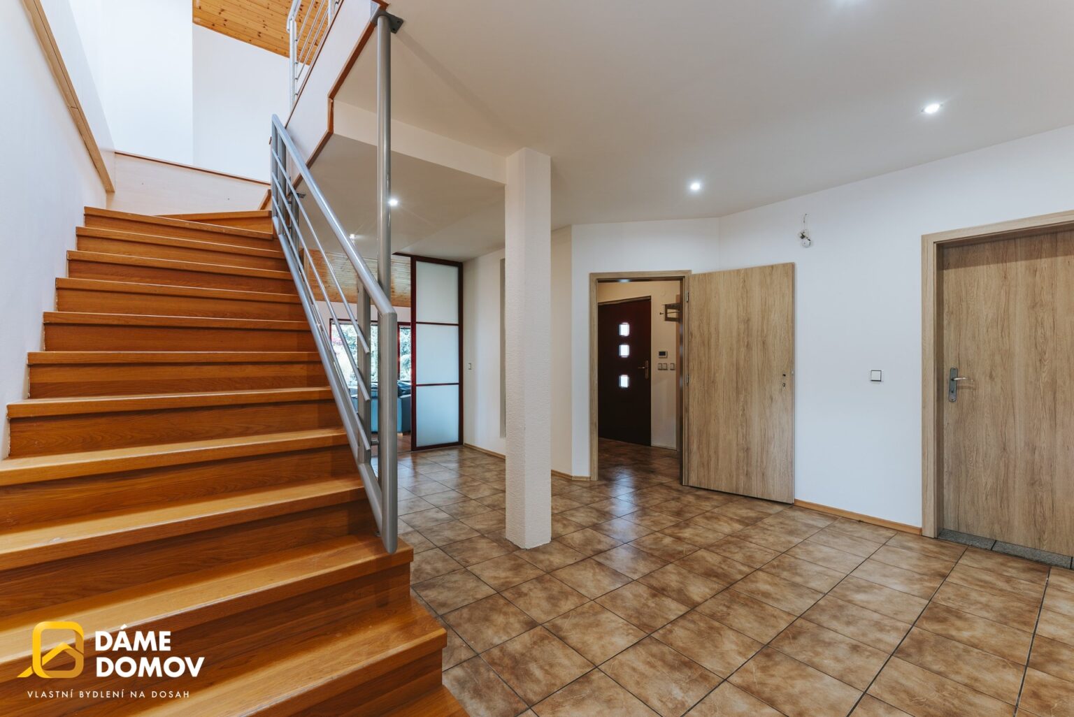 1920x1920wm2410241258-67af4-prodej-rodinneho-domu-350-m2-s-bazenem-biotopem-a-velkou-zahradou-pohorelice-022-924b7034a4-2548898539